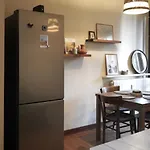Cozy Aparment With Free Private Parking 瓦雷泽