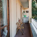 公寓 Cozy Aparment With Free Private Parking *