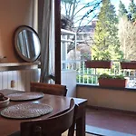 Cozy Aparment With Free Private Parking * 瓦雷泽