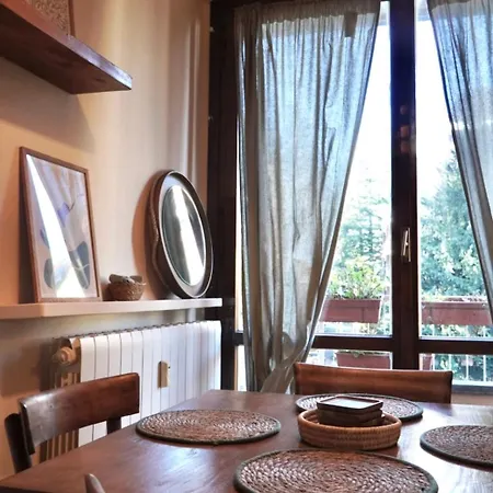 公寓 Cozy Aparment With Ac & Free Private Parking 瓦雷泽