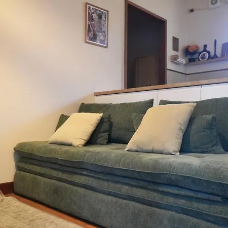 Cozy Aparment With Free Private Parking 公寓