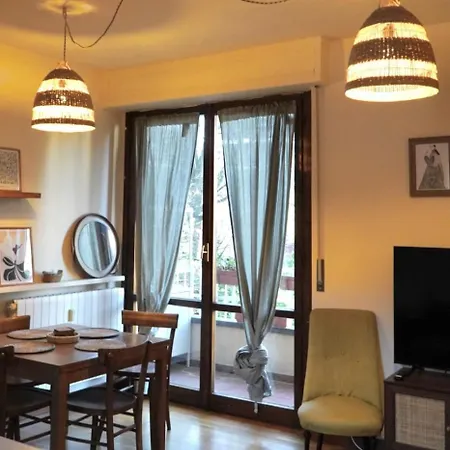 Cozy Aparment With Ac & Free Private Parking 公寓 瓦雷泽