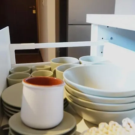 Cozy Aparment With Ac & Free Private Parking * 瓦雷泽