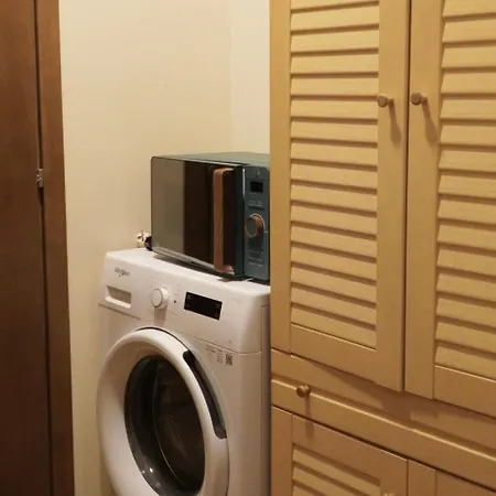 Cozy Aparment With Ac & Free Private Parking 瓦雷泽