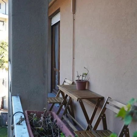 公寓 Cozy Aparment With Ac & Free Private Parking *